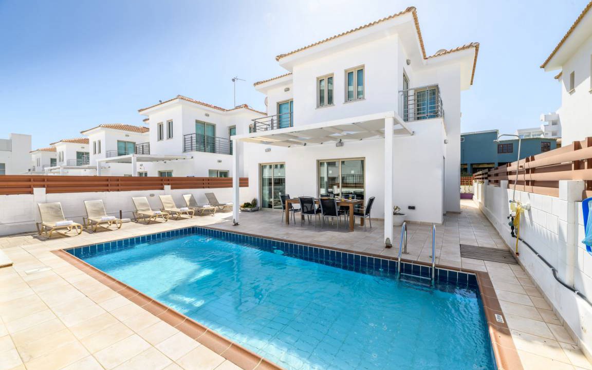 Protaras Villa | 160 m² Villa ∙ 4 bedrooms ∙ 8 guests