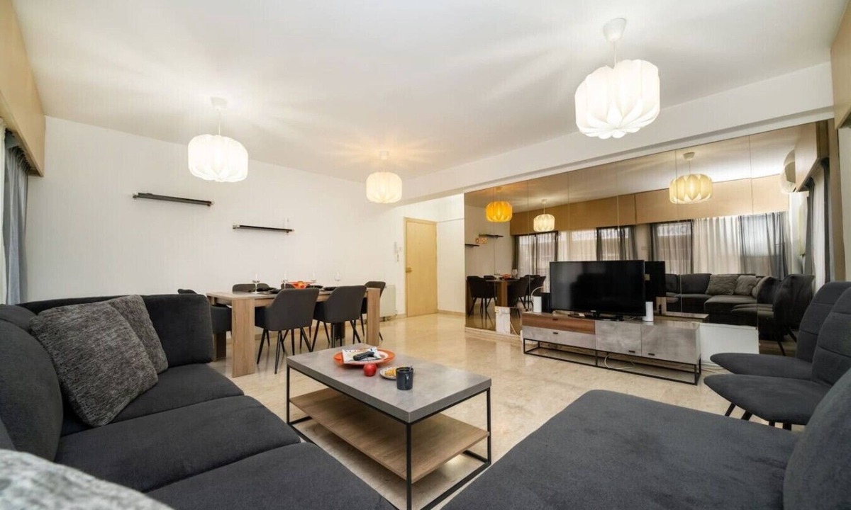 Acropolis Apartment | 3 bedroom flat near center