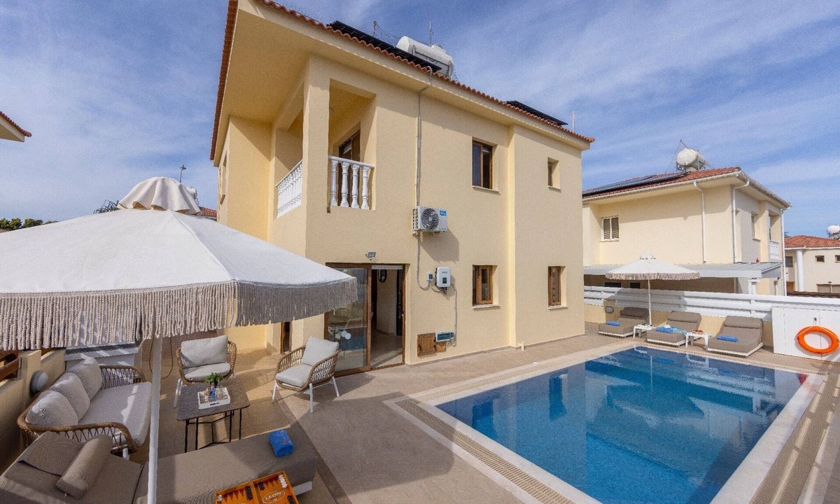Kapparis Villa | 4 Bedroom Villa Next To Ayia Triada Beach