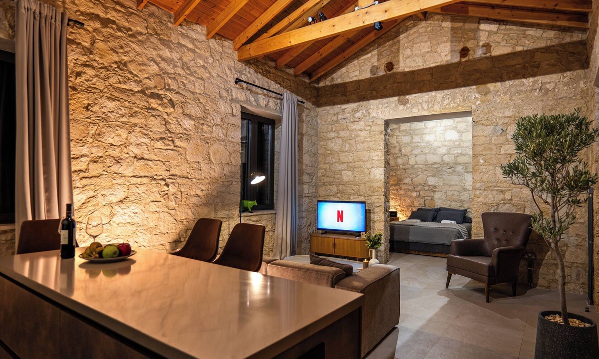 Pano Arodhes Cottage | Aetherial Cozy 1-bedroom cottage in peaceful Choulou with AC