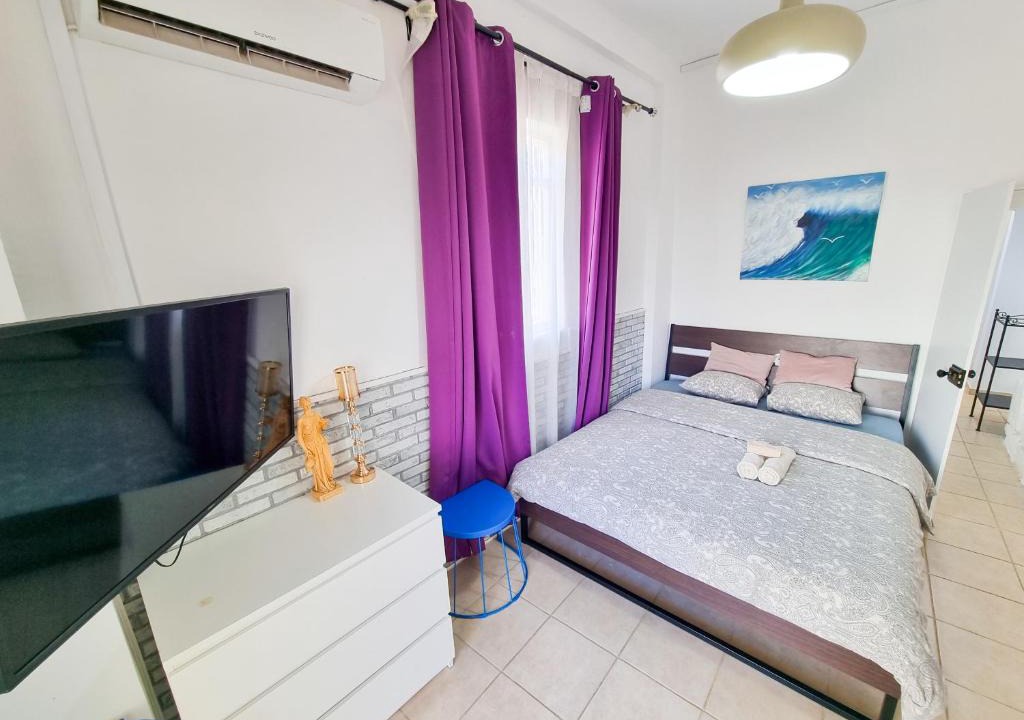 Larnaca Hostel | Aladdin's Hostel