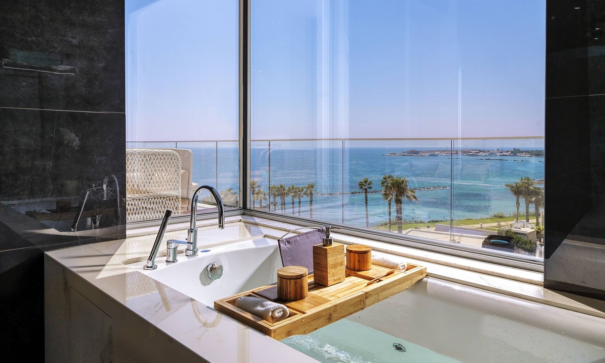 Paphos Hotel | Amavi, MadeForTwo Hotels - Paphos