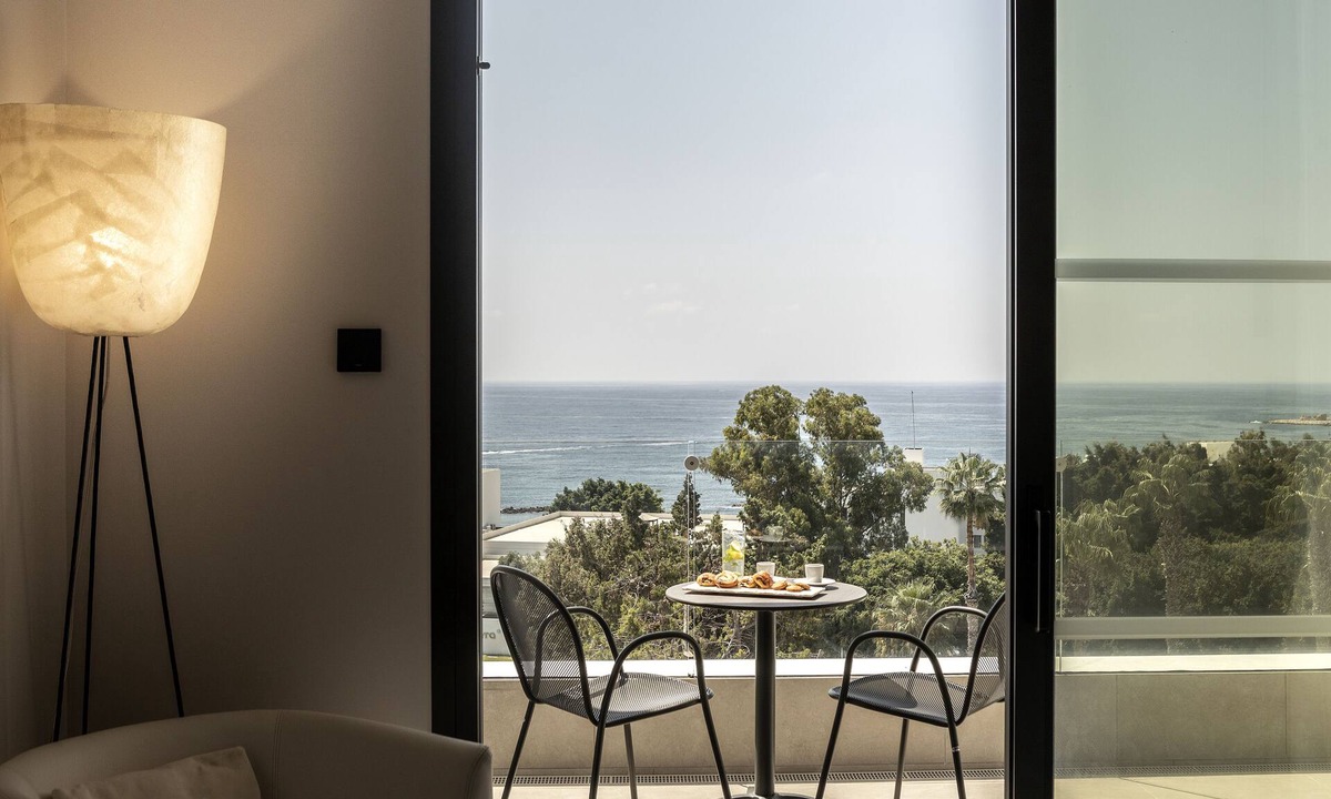 Paphos Hotel | Anemi Hotel & Suites