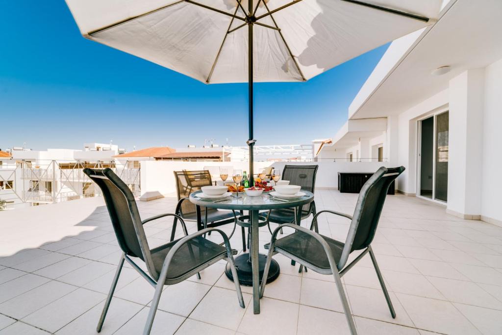 Kapparis Apartment | Apartment Docena