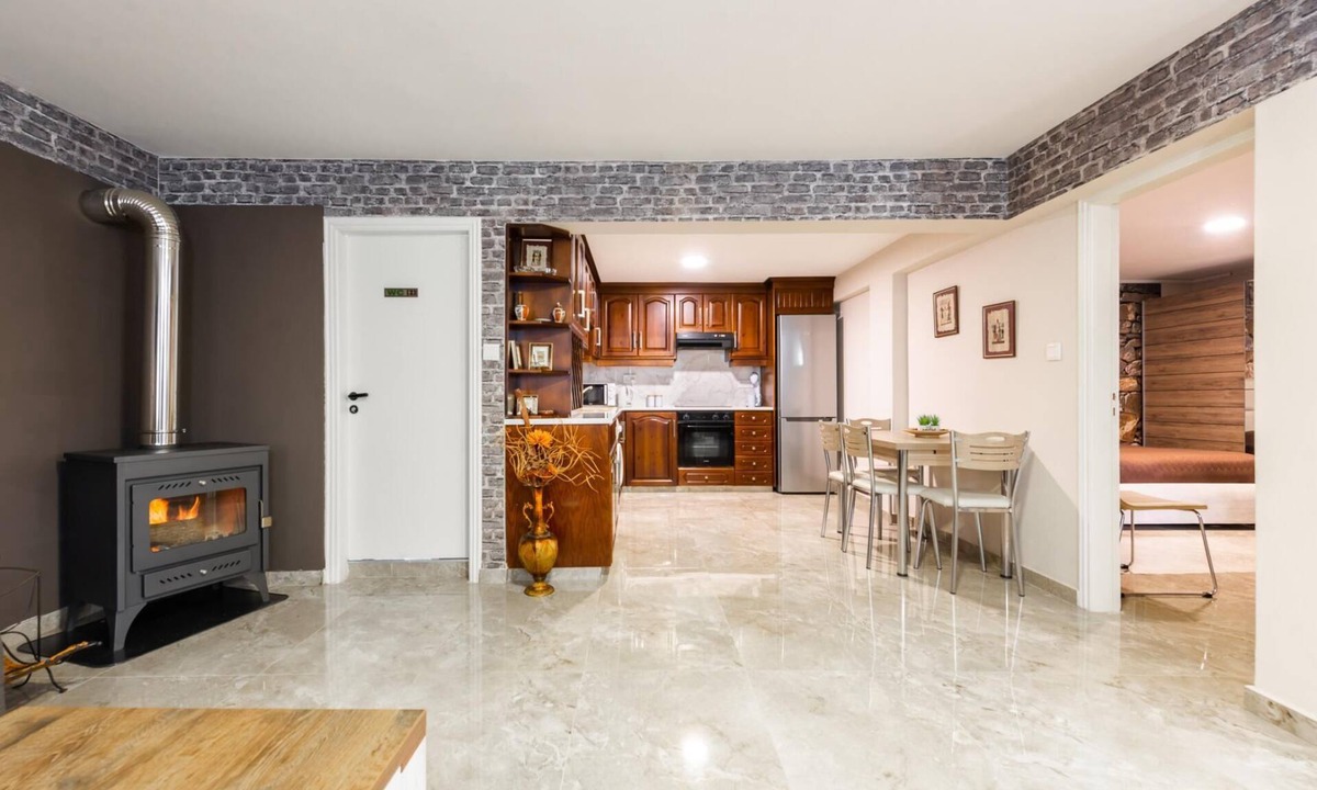 Platres Apartment | Apartment Pinecone by Ezoria Villas