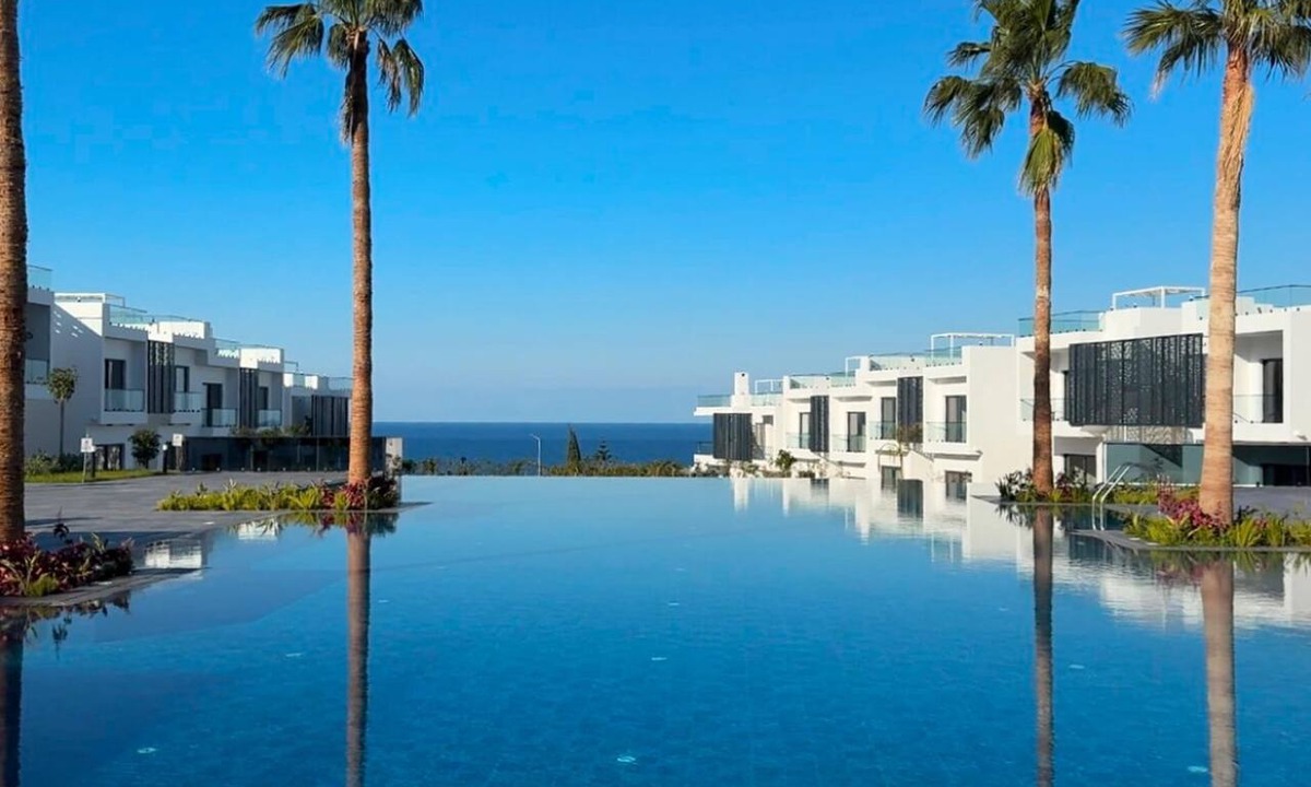 Karsiyaka Apartment | Apartment with Sea View and Resort Facilities