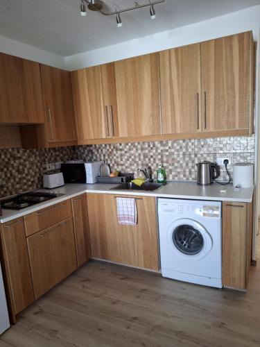 Chlorakas Apartment | Apartment with sea view!