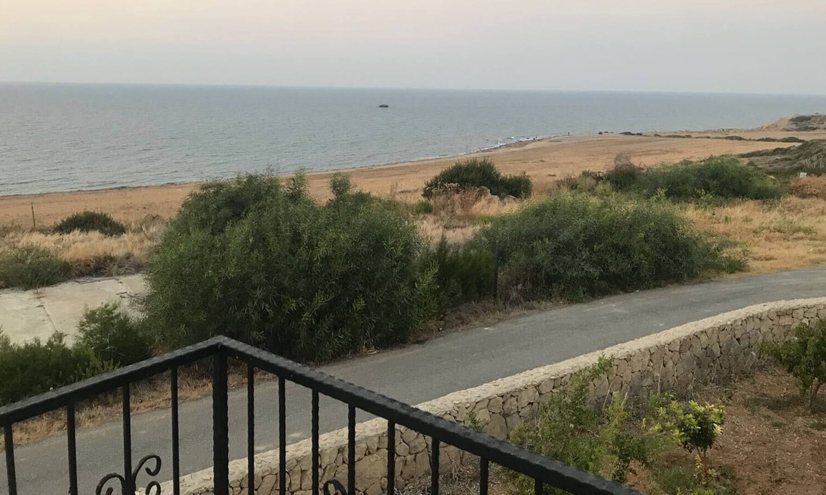 Esentepe Villa | Aygurus Villa in Esentepe / Girne