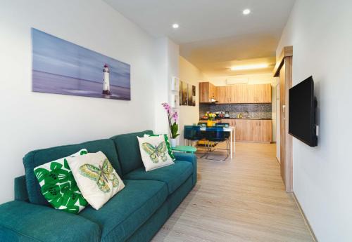 Potamos tis Germasogeias House | Beach Walk - Central, Cool, Cute, Convenient