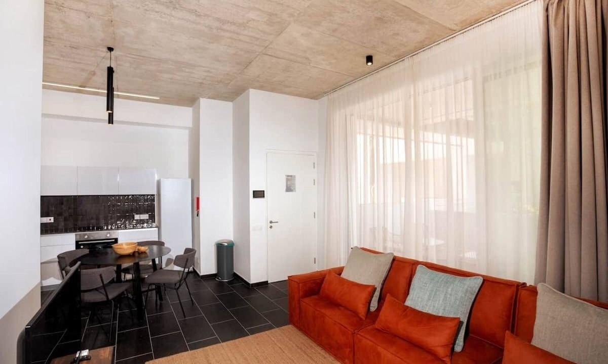 Historical Center Apartment | Bridge House 202-2BR Modern Apt.