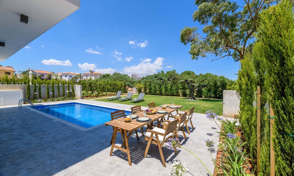 Paralimni Villa | By The Beach - Sea Pearl Villa - Steps from the Beach