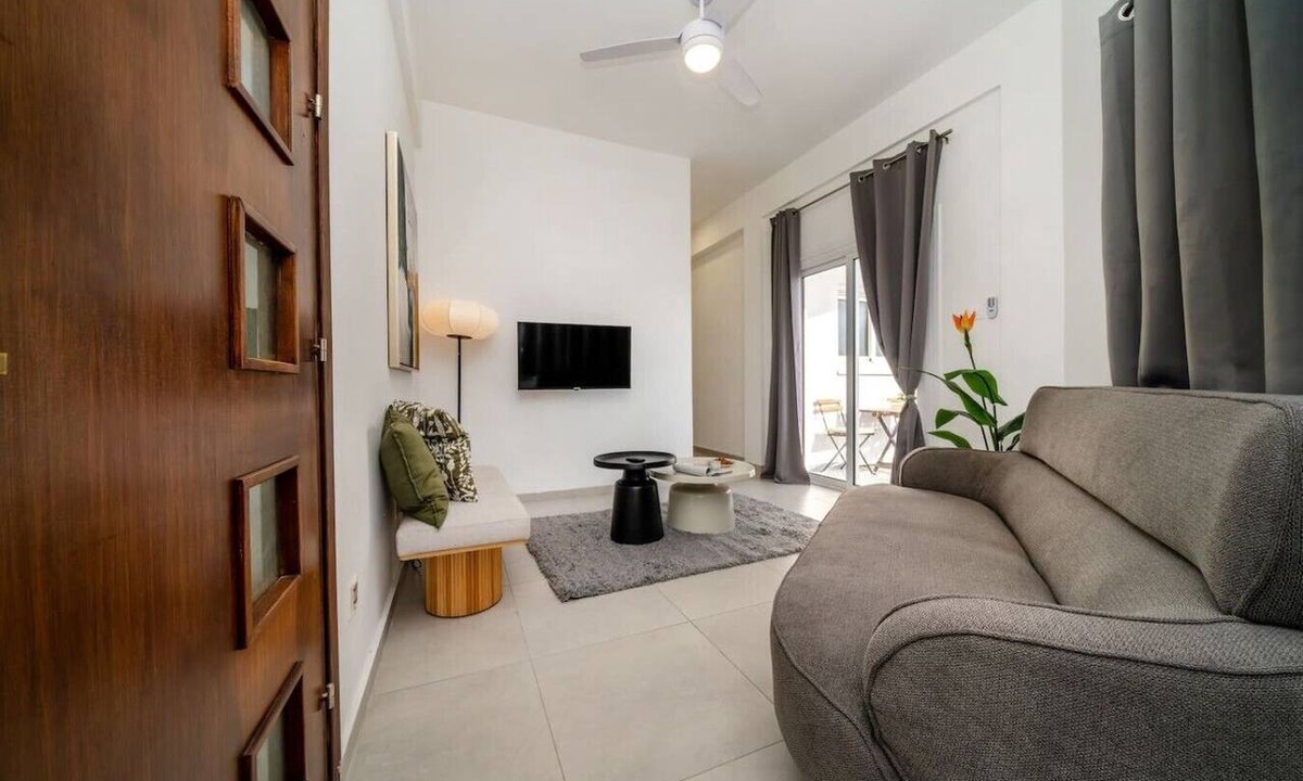 Lykabittos Apartment | Central 2 bedroom flat