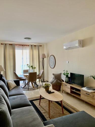 Acropolis Apartment | Central Nicosia 2-Bedroom Apartment & Parking