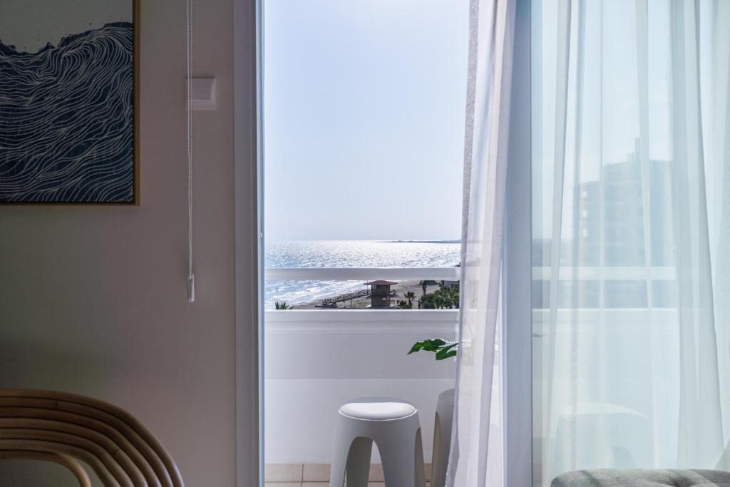 Larnaca Apartment | Compass 1-BR Apartment by Makenzy Beach