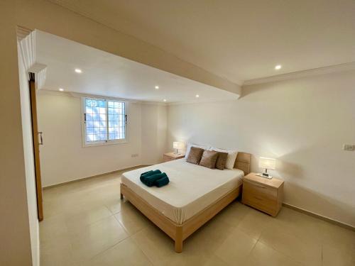 Agios Tychon Villa | Dream Beachfront Bungalow