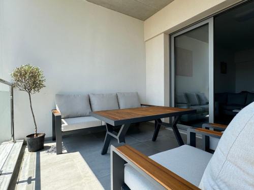 Universal Apartment | Elysia Park Premium