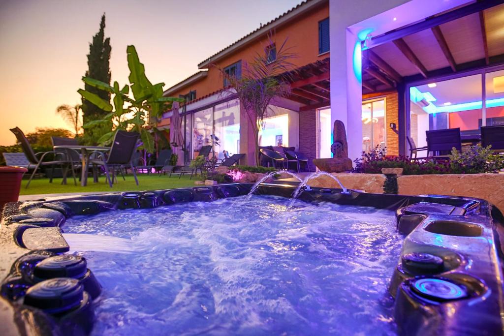 Chlorakas House | Family Luxury Marissa Villa
