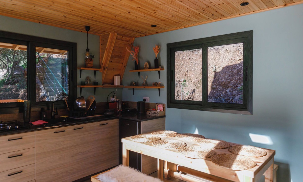 Arakapas Cabin | Family Mountain Cabin with Playground and Swimming Pool