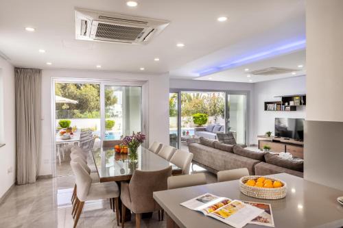 Protaras Villa | Fig Tree Bay Residences 4