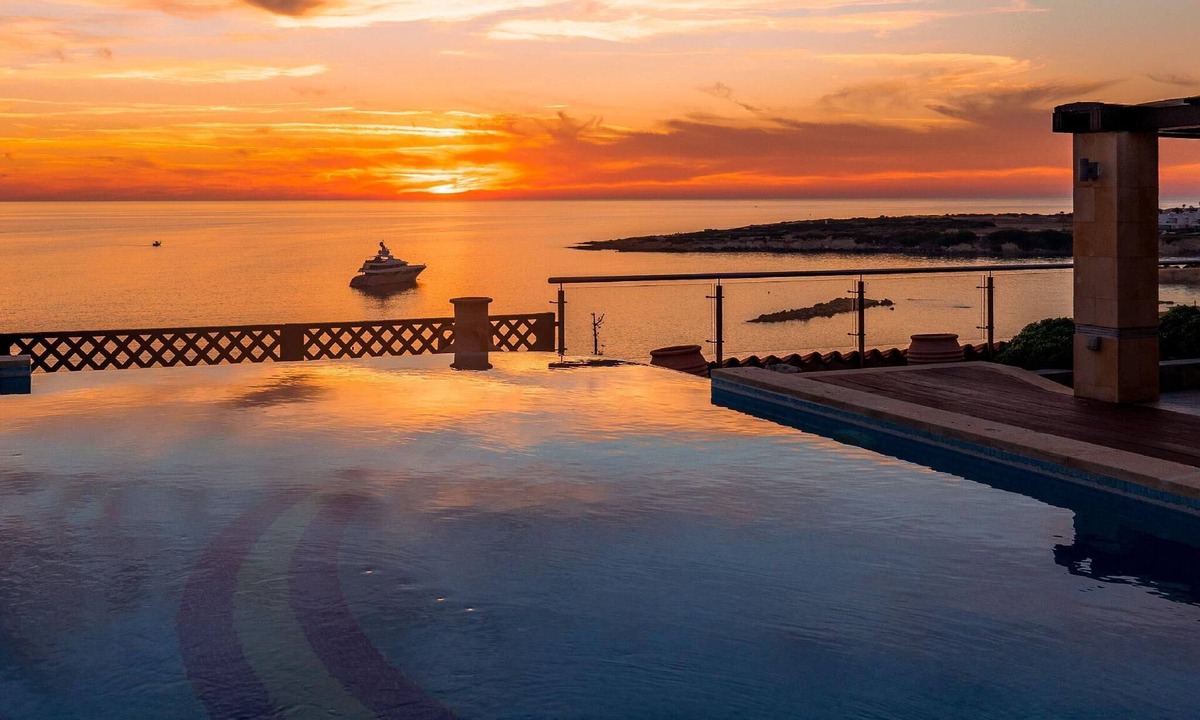 Pegeia Hotel | Hotel Coral Beach Resort