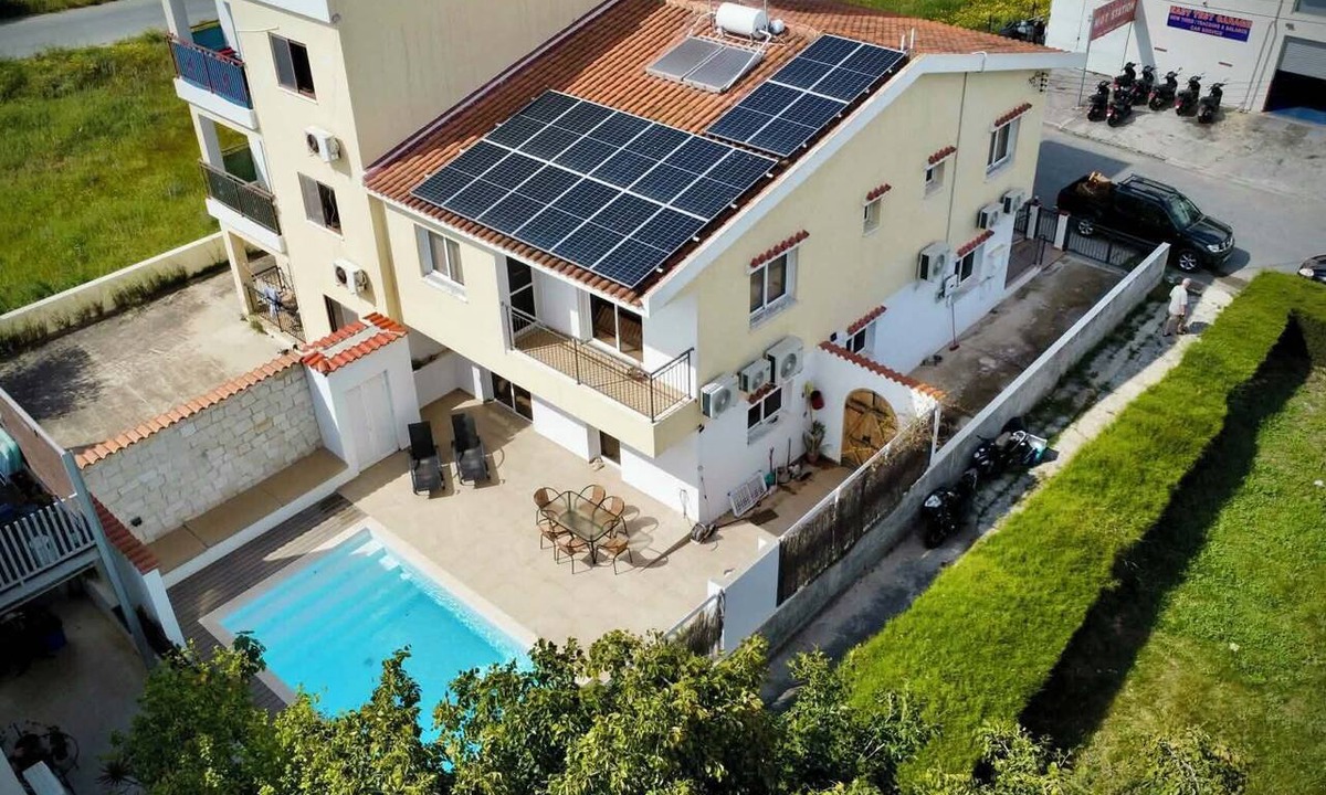 Larnaca House | Kallisti Villa with private swimming pool sea view and spacious living areas