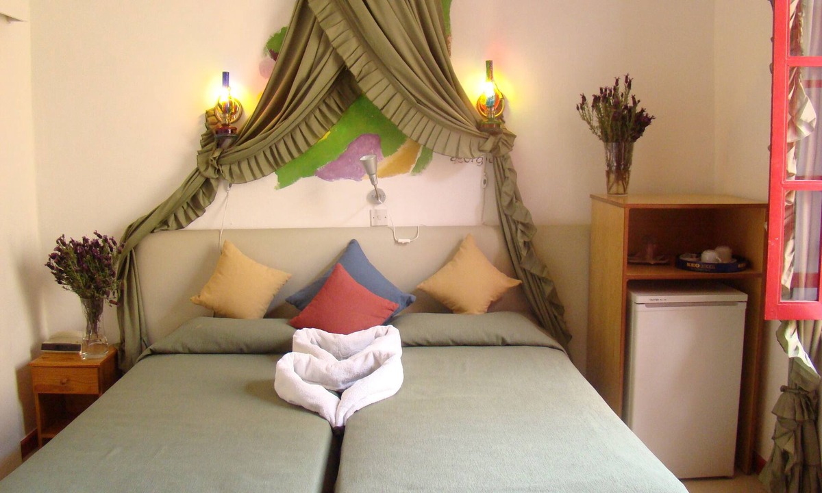 Paphos Hotel | Kiniras Traditional House
