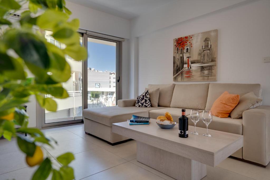 Larnaca City Centre Apartment | Lemon Paradise City centre 200m from beach