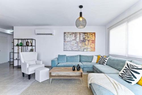 Peyia Town Apartment | Lia's Gardens