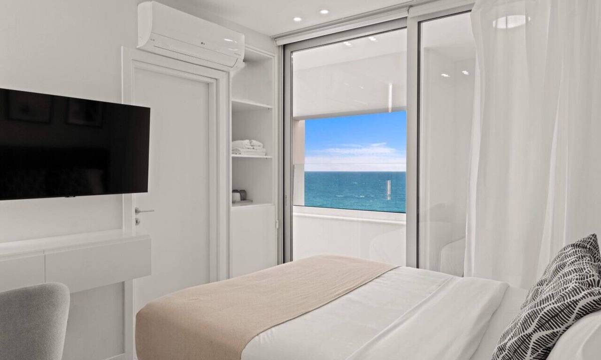 Historical Center Apartment | Limassol Seaside Residences 03