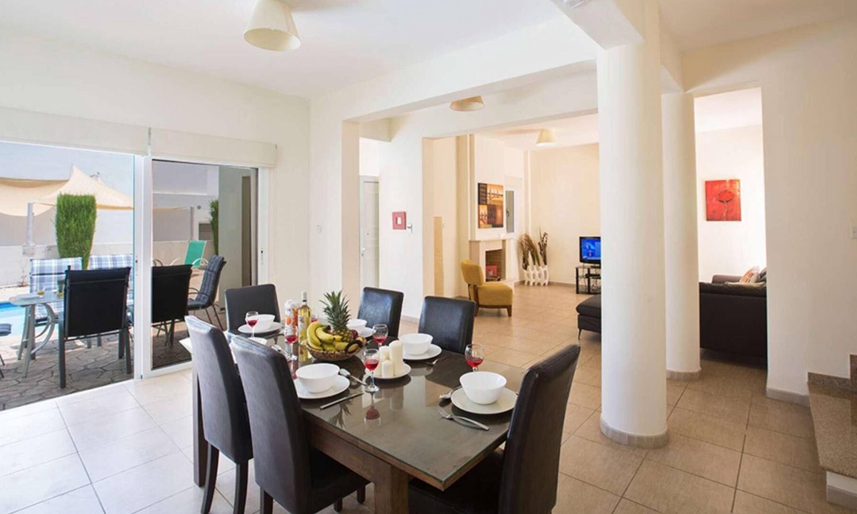 Protaras Villa | Lovely villa perfect for families, great location
