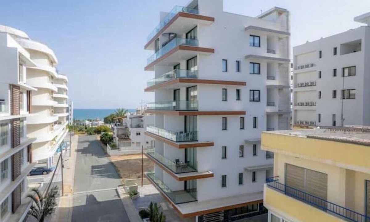 Larnaca Apartment | Mackenzie Signature Studio Suite in Larnaca