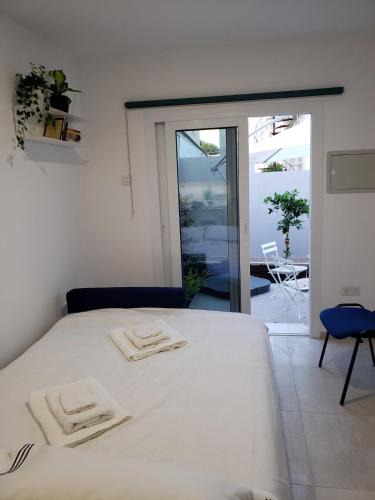 Limassol Apartment | Modern & Cozy Studio w/Backyard Near City Center