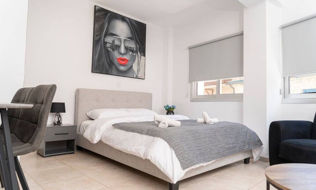 Historical Center Apartment | Modern studio in historic center