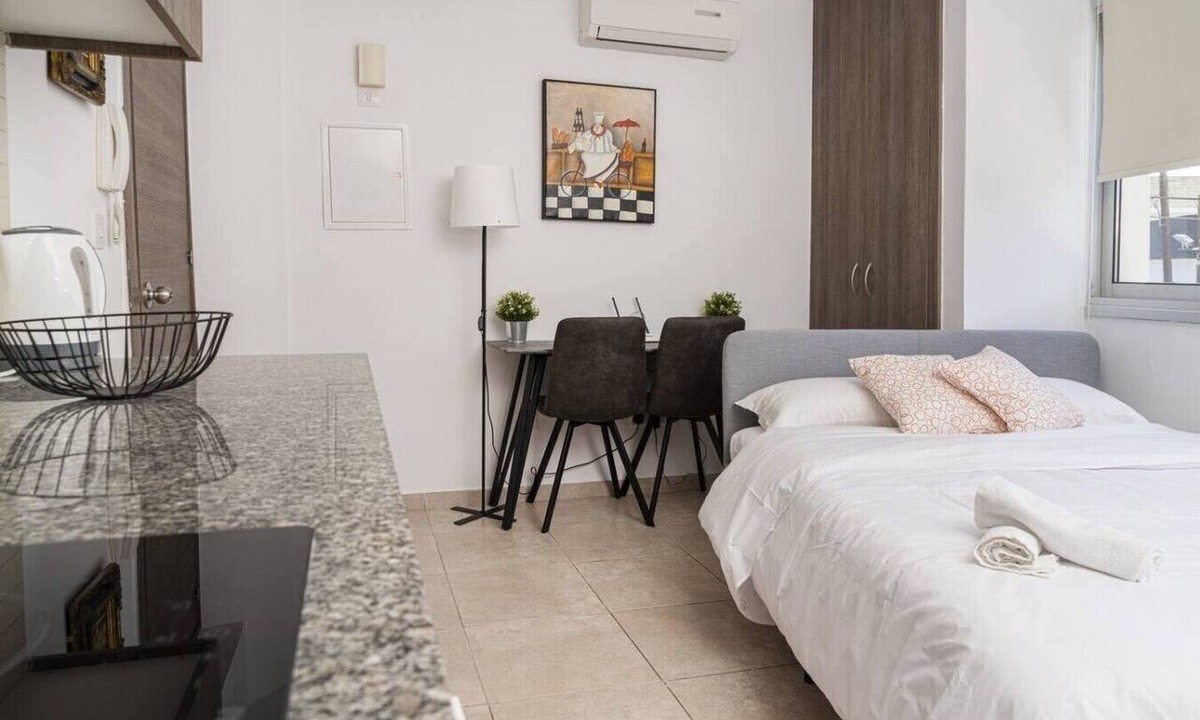 Historical Center Apartment | Modern studio in historic center