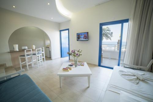 Pernera Apartment | MyroAndrou Beach Hotel Apartments