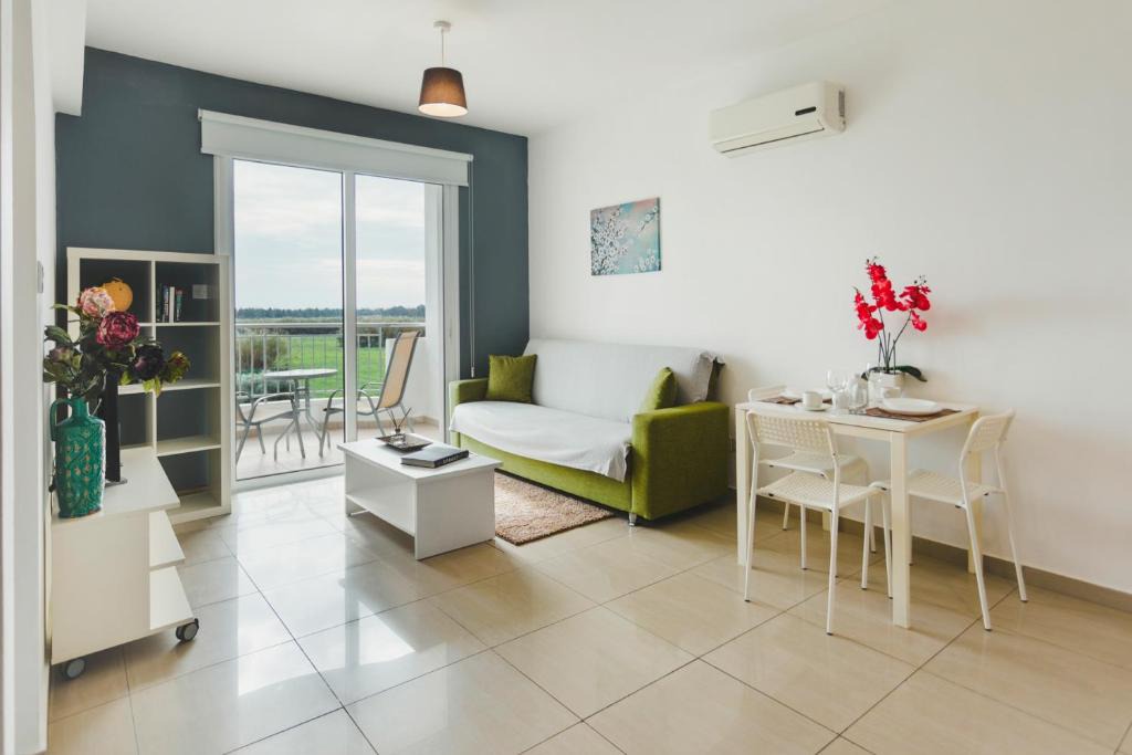 Pyla Apartment | Obv 5-304