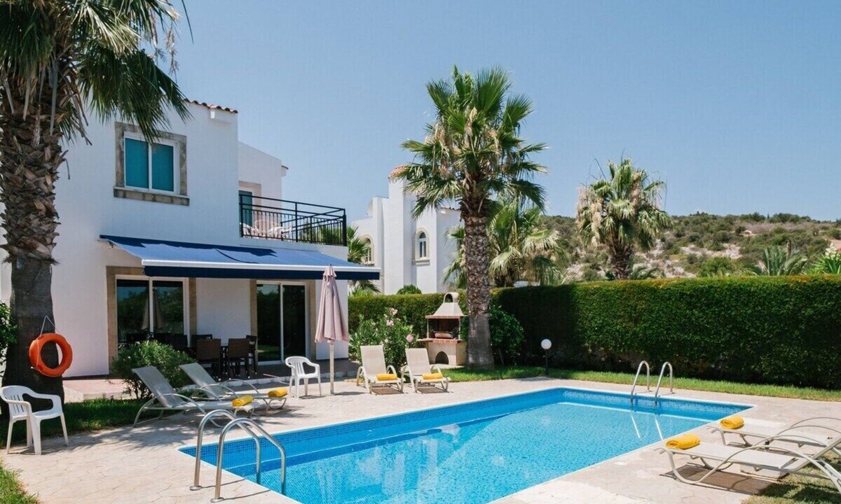 Latchi Villa | Palm Villa 3 with Private Garden & Pool - Close to the Beach & Ideal for Family/Group Holidays!