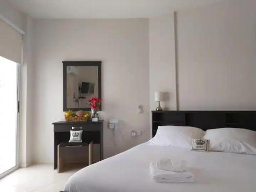 Peyia Town Apartment | Panoramic Holidays - Deluxe 3