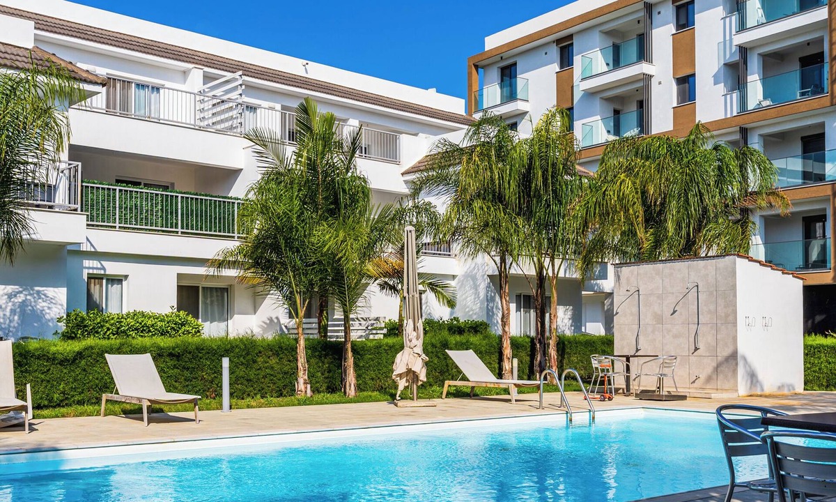 Trachoni Apartment | Park View Retreat Limassol Pool & Free Parking