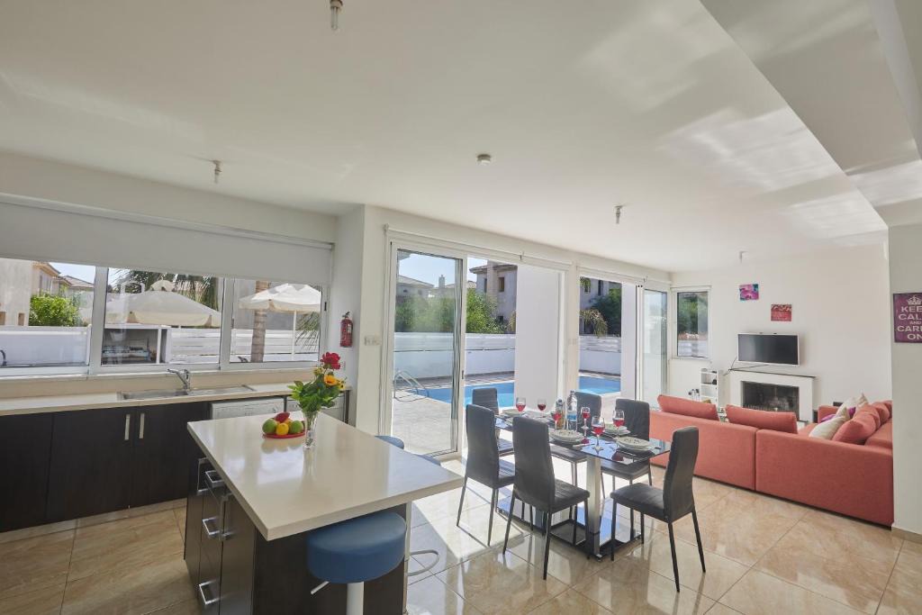 Kapparis Villa | Pearl Villas