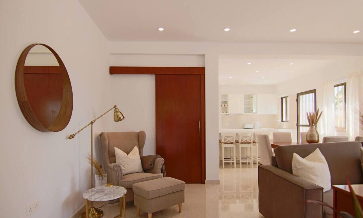 Paphos Apartment | Phaedrus Living: City View Luxury Flat Androcleous