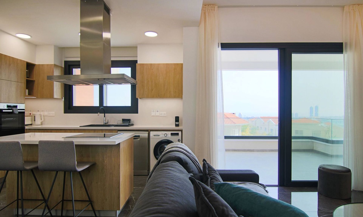 Agios Athanasios Apartment | Phaedrus Living: Sea View Anna Residence 201