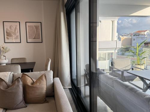 Aglantzia Apartment | Phaedrus Living: White Hills Suites City View