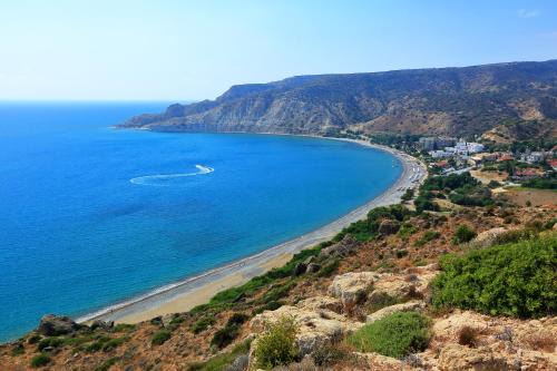 Pissouri Apartment | Pissouri bay sea view studio