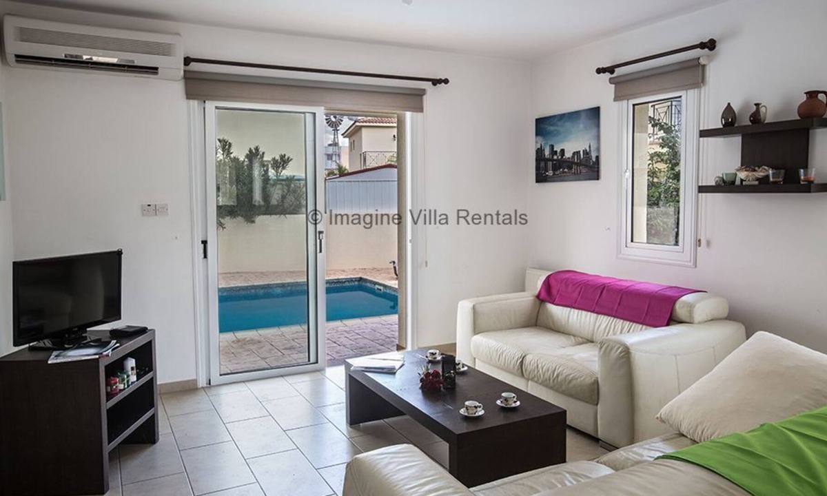 Pernera Cottage | Protaras Holiday Villa CL42 - Cozy 3BDR Pernera Villa, Close to Kalamies Beach