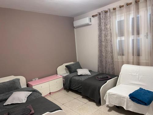 Larnaca Apartment | Ptolemaidos cosy Family apartment