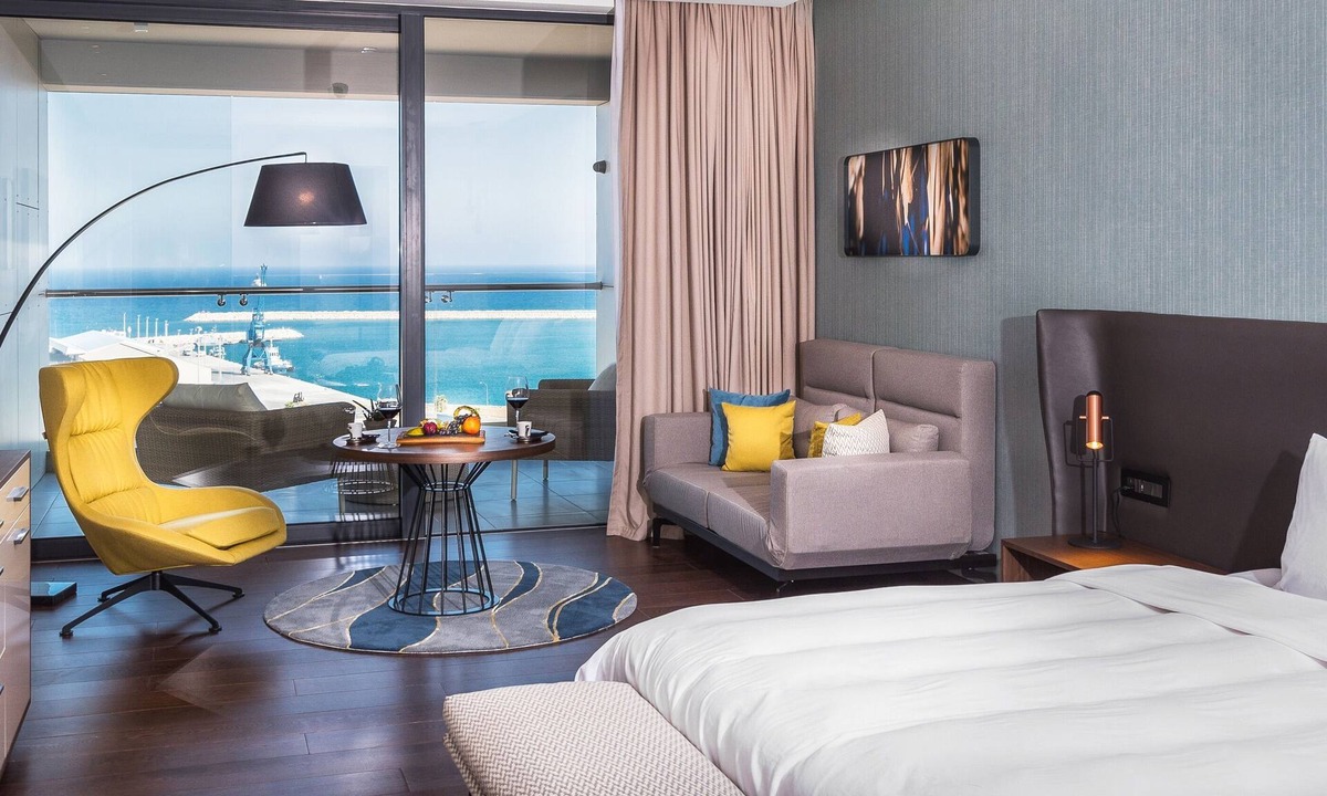 Larnaca Hotel | Radisson Blu Hotel, Larnaca