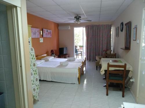 Pissouri Apartment | Rantzo Holiday Apartments