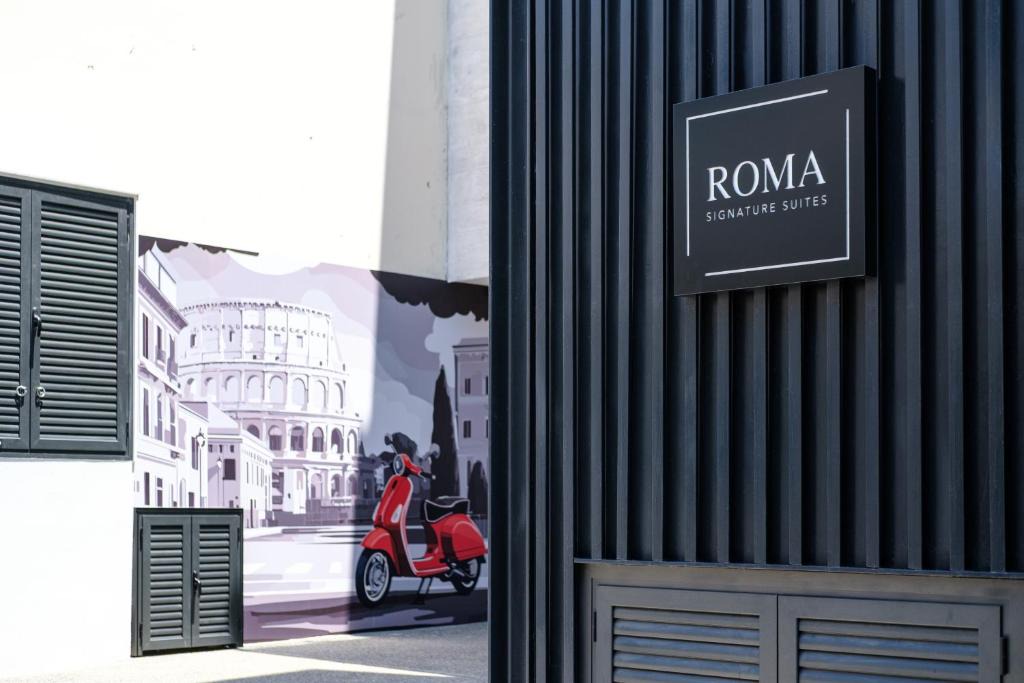 Old Town of Limassol Apartment | Roma Signature Suites by Nomads - Limassol Center Studios Walking Distance to Shops&Beach
