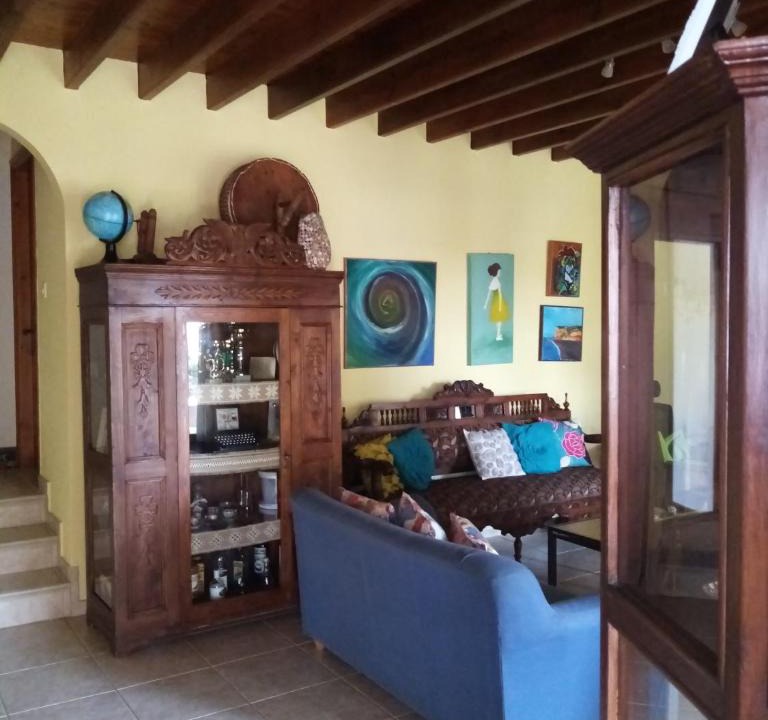 Agios Athanasios House | Room in a Traditional House near the sea